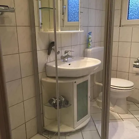 Koeniglicher Aufenthalt Inmitten Der *